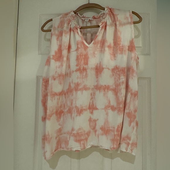 Time and Tru Tops - Pink and white ladies sleeveless tunic top